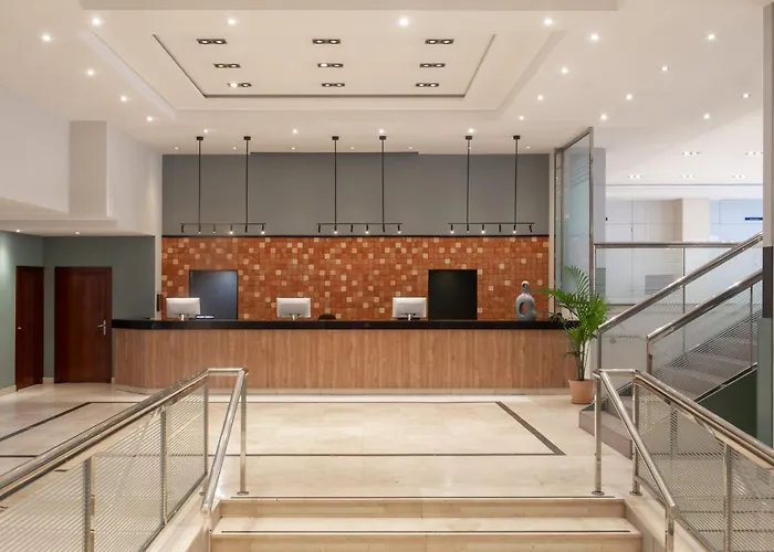 Alameda Aeropuerto By Melia